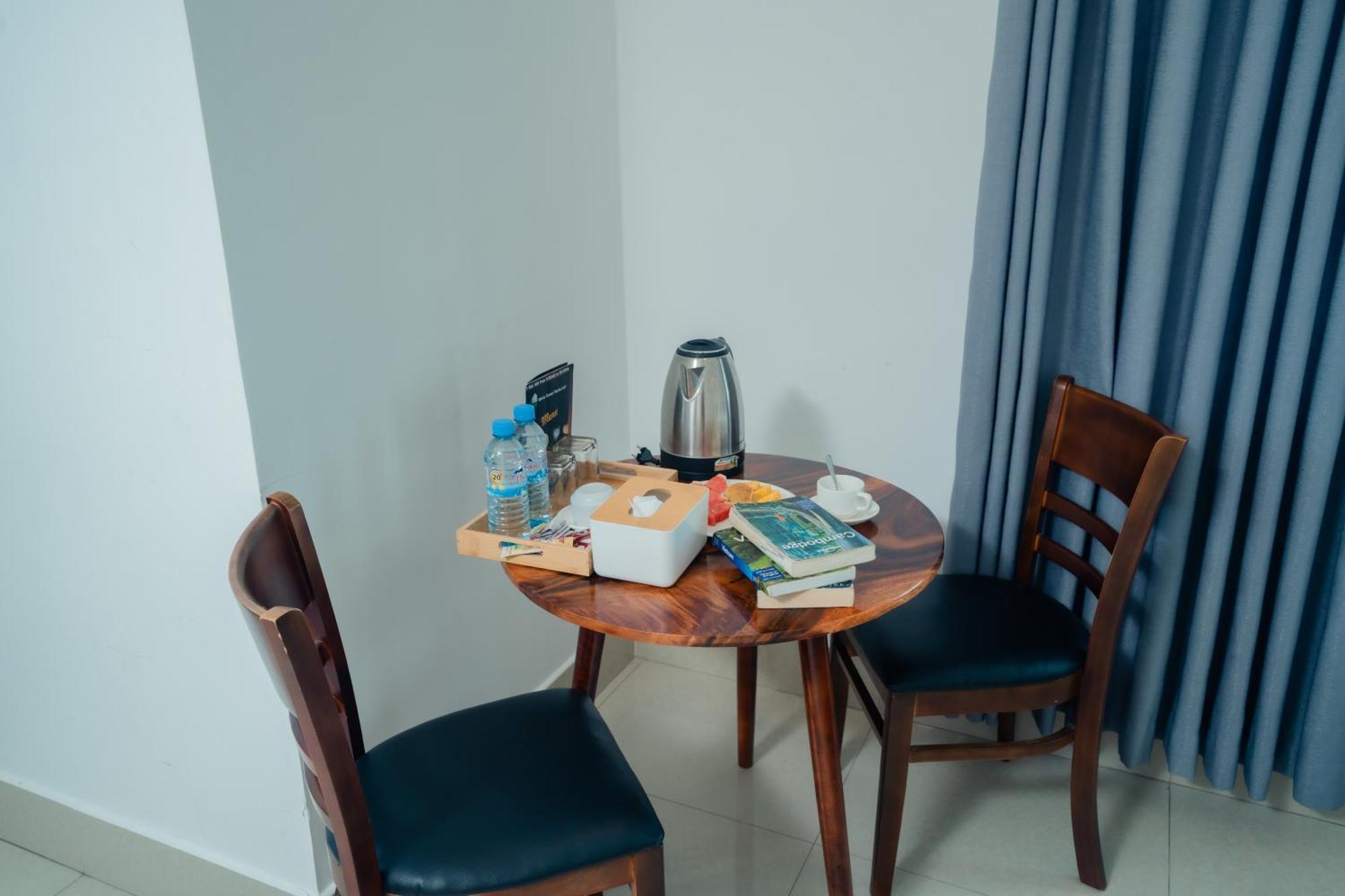 White Corner Hotel Phnom Penh Ngoại thất bức ảnh